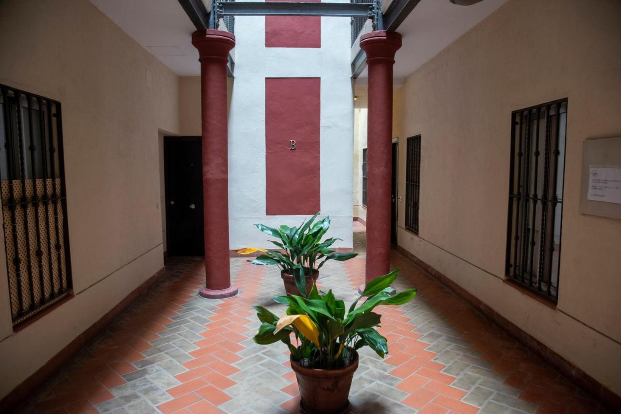 180 Home Apartamento En El Centro Buena Ubicacion Peral Севілья Екстер'єр фото